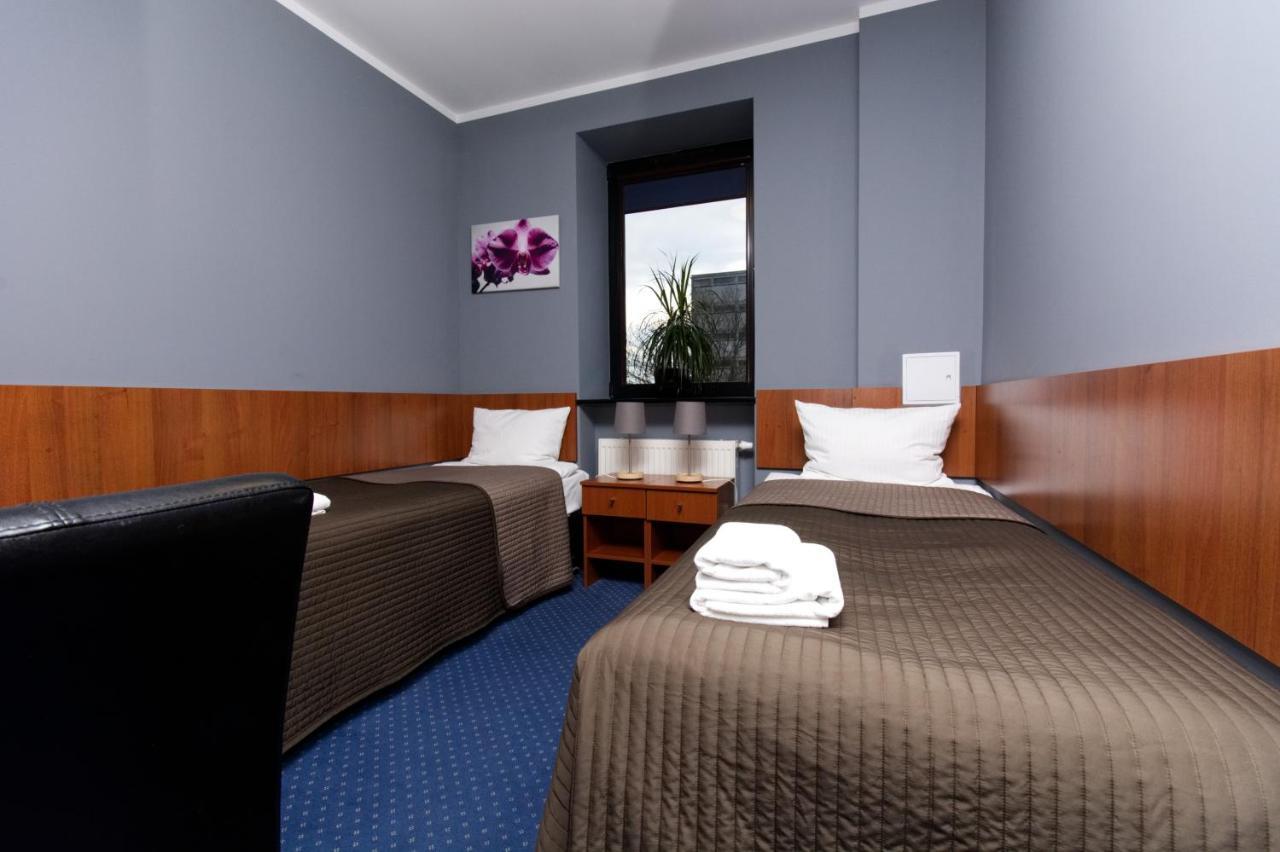 Hotel Level Rypin Exterior foto